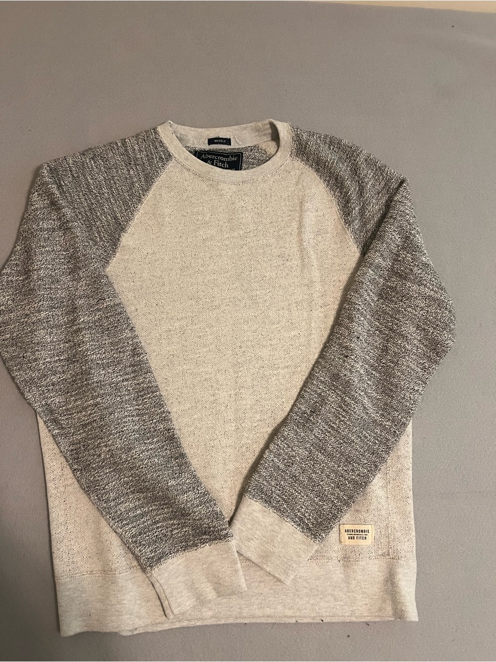 Abercrombie & Fitch Men's Cream Body with Heather Gray Raglan Crewneck Sweater